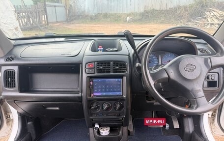 Nissan Cube II, 2000 год, 250 000 рублей, 9 фотография