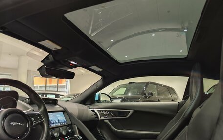 Jaguar F-Type I рестайлинг 2, 2018 год, 3 588 000 рублей, 9 фотография