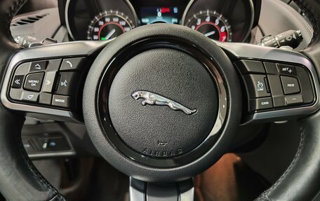 Jaguar F-Type I рестайлинг 2, 2018 год, 3 588 000 рублей, 15 фотография