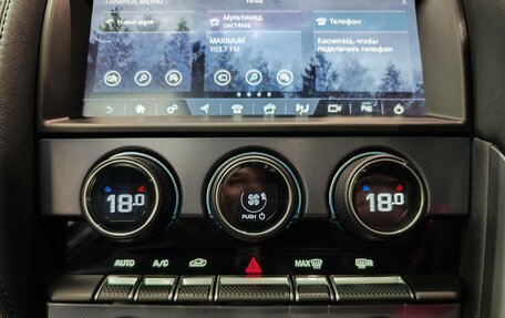 Jaguar F-Type I рестайлинг 2, 2018 год, 3 588 000 рублей, 23 фотография