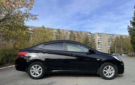 Hyundai Solaris II рестайлинг, 2012 год, 650 000 рублей, 3 фотография