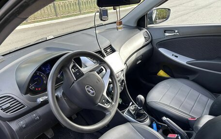Hyundai Solaris II рестайлинг, 2012 год, 650 000 рублей, 12 фотография