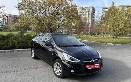 Hyundai Solaris II рестайлинг, 2012 год, 650 000 рублей, 9 фотография