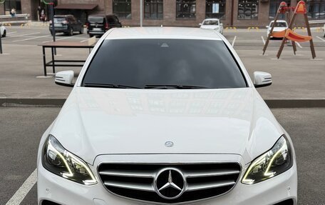 Mercedes-Benz E-Класс, 2013 год, 1 900 000 рублей, 2 фотография