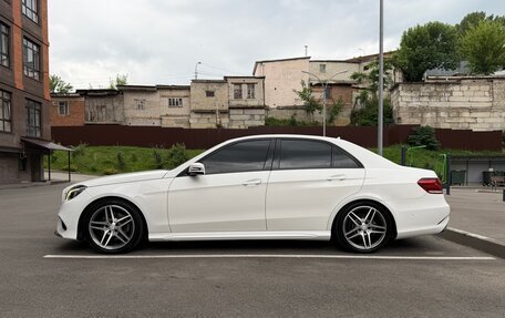 Mercedes-Benz E-Класс, 2013 год, 1 900 000 рублей, 6 фотография