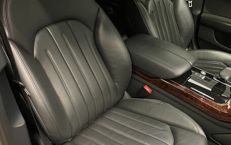 Audi A8, 2013 год, 2 850 000 рублей, 19 фотография