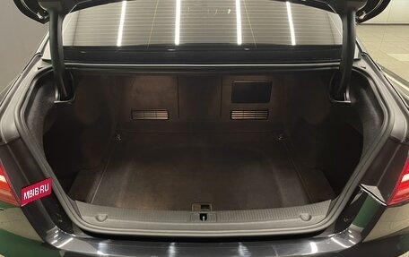 Audi A8, 2013 год, 2 850 000 рублей, 33 фотография
