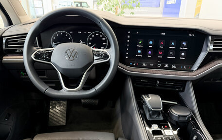 Volkswagen Touareg III, 2025 год, 8 450 000 рублей, 23 фотография