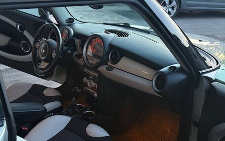 MINI Hatch, 2010 год, 1 240 000 рублей, 18 фотография