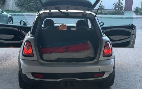 MINI Hatch, 2010 год, 1 240 000 рублей, 20 фотография