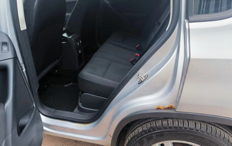 Volkswagen Tiguan I, 2011 год, 1 000 000 рублей, 10 фотография