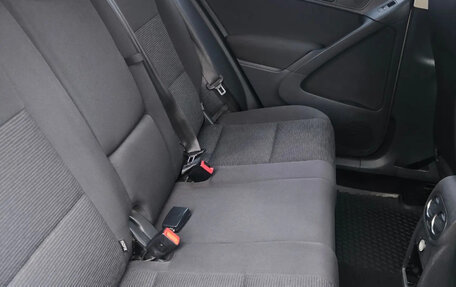 Volkswagen Tiguan I, 2011 год, 1 000 000 рублей, 12 фотография