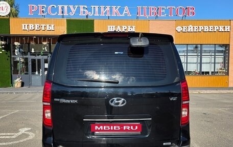 Hyundai Grand Starex Grand Starex I рестайлинг 2, 2018 год, 4 430 000 рублей, 4 фотография