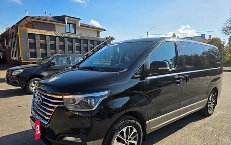 Hyundai Grand Starex Grand Starex I рестайлинг 2, 2018 год, 4 430 000 рублей, 8 фотография
