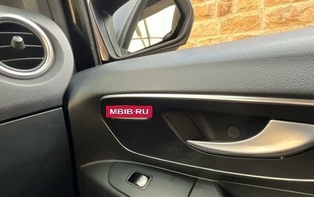 Mercedes-Benz Vito, 2017 год, 4 000 000 рублей, 14 фотография