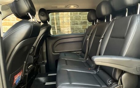 Mercedes-Benz Vito, 2017 год, 4 000 000 рублей, 28 фотография