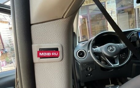 Mercedes-Benz Vito, 2017 год, 4 000 000 рублей, 31 фотография
