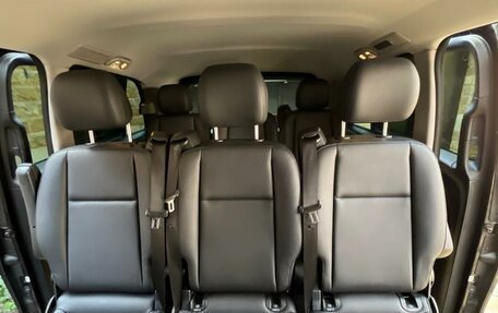 Mercedes-Benz Vito, 2017 год, 4 000 000 рублей, 39 фотография