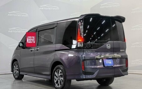 Honda Stepwgn IV, 2015 год, 2 100 000 рублей, 3 фотография