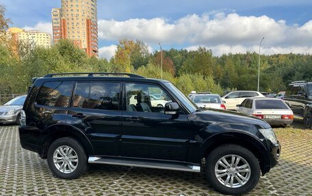 Mitsubishi Pajero IV, 2012 год, 2 350 000 рублей, 2 фотография