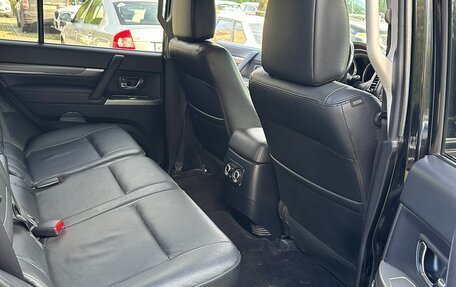 Mitsubishi Pajero IV, 2012 год, 2 350 000 рублей, 15 фотография