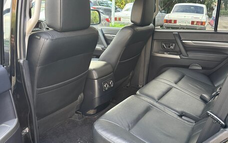 Mitsubishi Pajero IV, 2012 год, 2 350 000 рублей, 17 фотография