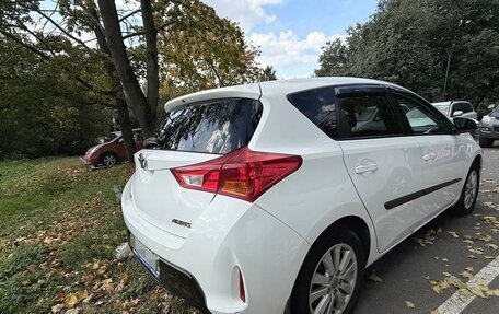 Toyota Auris II, 2013 год, 930 000 рублей, 3 фотография