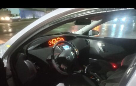 Nissan Primera III, 2007 год, 360 000 рублей, 13 фотография