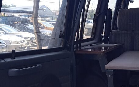 Nissan Safari IV, 1993 год, 2 300 000 рублей, 26 фотография