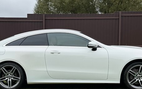 Mercedes-Benz E-Класс, 2018 год, 3 590 000 рублей, 2 фотография