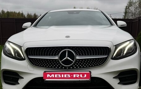 Mercedes-Benz E-Класс, 2018 год, 3 590 000 рублей, 5 фотография