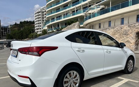 Hyundai Solaris II рестайлинг, 2018 год, 1 290 000 рублей, 5 фотография