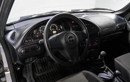 Chevrolet Niva I рестайлинг, 2018 год, 899 000 рублей, 10 фотография