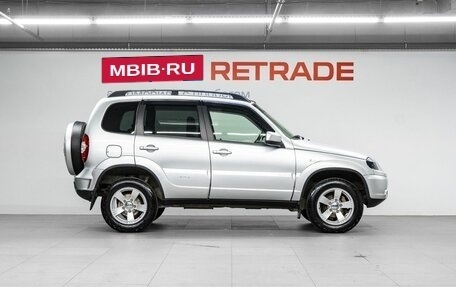Chevrolet Niva I рестайлинг, 2018 год, 899 000 рублей, 5 фотография