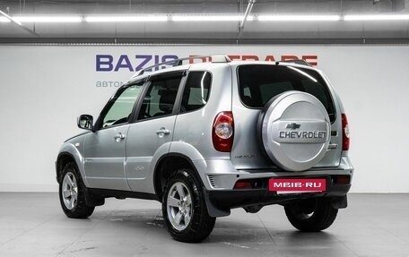 Chevrolet Niva I рестайлинг, 2018 год, 899 000 рублей, 8 фотография