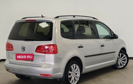 Volkswagen Touran III, 2012 год, 1 300 000 рублей, 2 фотография