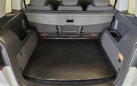 Volkswagen Touran III, 2012 год, 1 300 000 рублей, 9 фотография