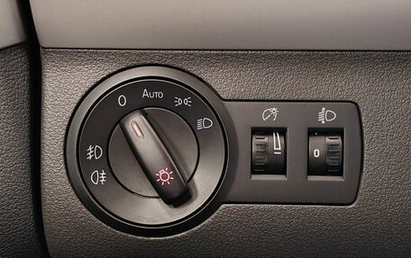 Volkswagen Touran III, 2012 год, 1 300 000 рублей, 18 фотография