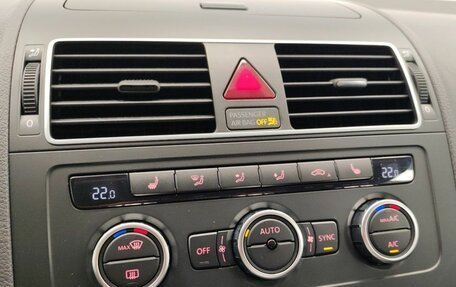Volkswagen Touran III, 2012 год, 1 300 000 рублей, 20 фотография