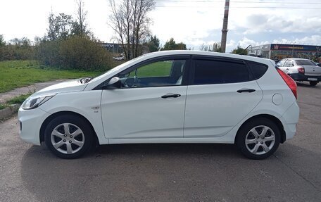 Hyundai Solaris II рестайлинг, 2013 год, 580 000 рублей, 4 фотография