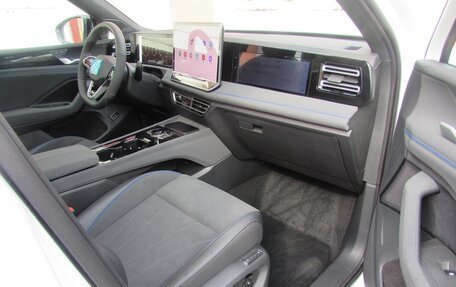 Volkswagen Tiguan, 2026 год, 4 690 000 рублей, 10 фотография
