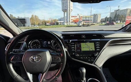Toyota Camry, 2019 год, 3 300 000 рублей, 1 фотография