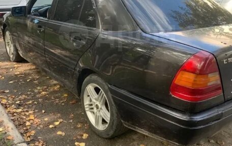 Mercedes-Benz C-Класс, 1994 год, 150 000 рублей, 3 фотография