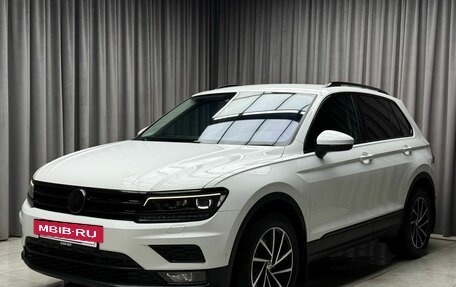 Volkswagen Tiguan II, 2018 год, 2 999 000 рублей, 3 фотография