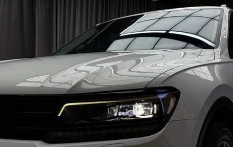 Volkswagen Tiguan II, 2018 год, 2 999 000 рублей, 4 фотография