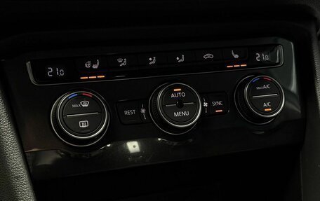 Volkswagen Tiguan II, 2018 год, 2 999 000 рублей, 19 фотография