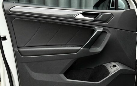 Volkswagen Tiguan II, 2018 год, 2 999 000 рублей, 27 фотография