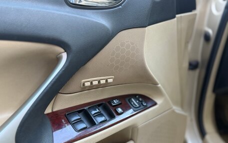 Lexus IS II рестайлинг 2, 2006 год, 830 000 рублей, 8 фотография