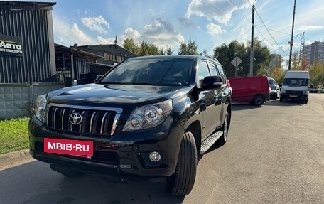 Toyota Land Cruiser Prado 150 рестайлинг 2, 2011 год, 2 700 000 рублей, 3 фотография