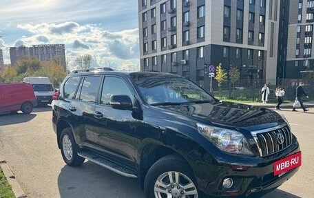 Toyota Land Cruiser Prado 150 рестайлинг 2, 2011 год, 2 700 000 рублей, 8 фотография